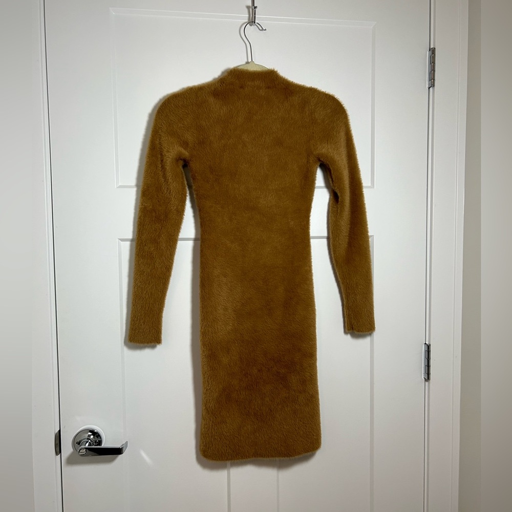 Aritzia Babaton fuzzy sweater dress, very warm and sexy! - Picture 8 of 14